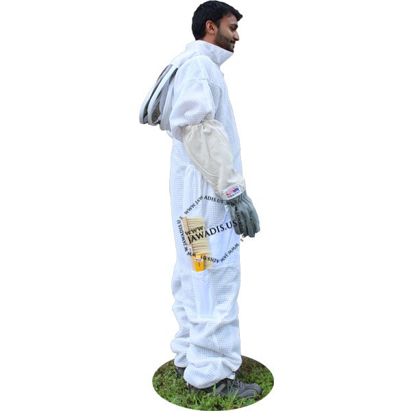 Jawadis Beekeeper Suit in Action – Full Protection While Working