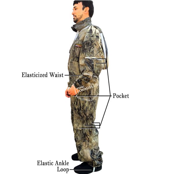 Beekeeper wearing the Seclusion 3D Open Country Suit in the field