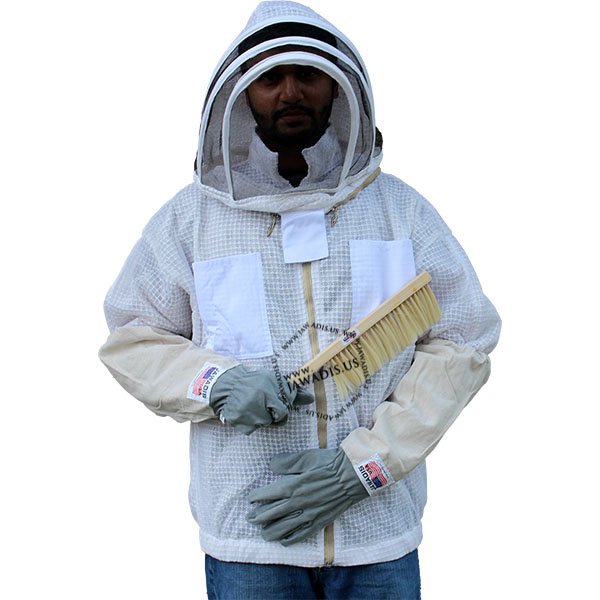 Durable brass zipper on Jawadis ventilated beekeeping jacket